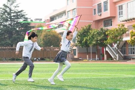 2025年北京東方紅學(xué)校預(yù)估中考錄取分?jǐn)?shù)線解讀，多少分能上東方紅學(xué)校高中？